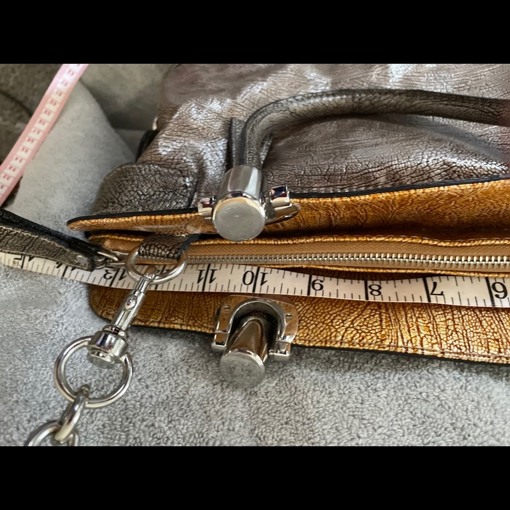 Purse - Picture 12 of 13